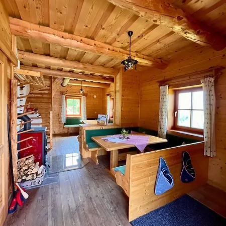 Almhuette Auf Der Laussnitz Alm - Auszeit In Schoener Bergidylle Auf 1836m ホームステイ